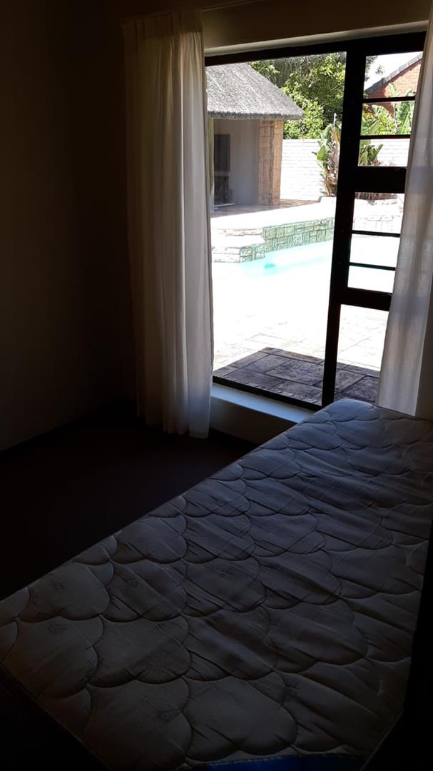 To Let 2 Bedroom Property for Rent in Summerstrand Eastern Cape